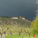 Zur Sonne Han/Misafirhane Nordheim am Main
